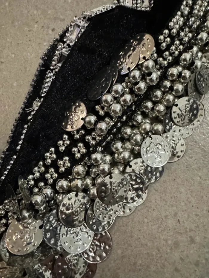 Accessoire de danse qui fait du bruit, très bon état, longueur 150cm - photo numéro 2