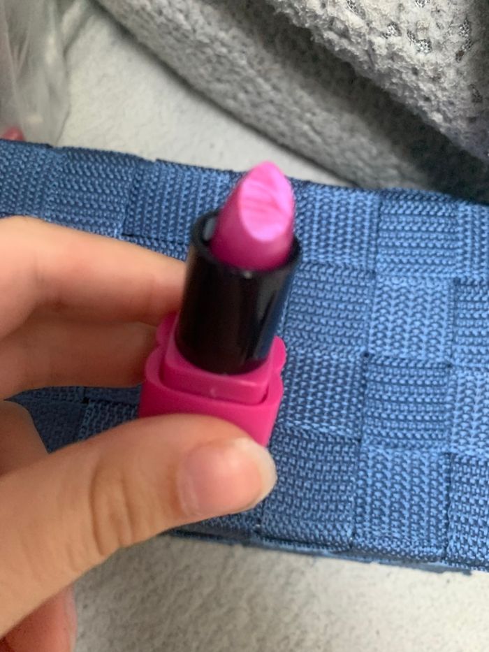 Rouge à lèvres - photo numéro 4