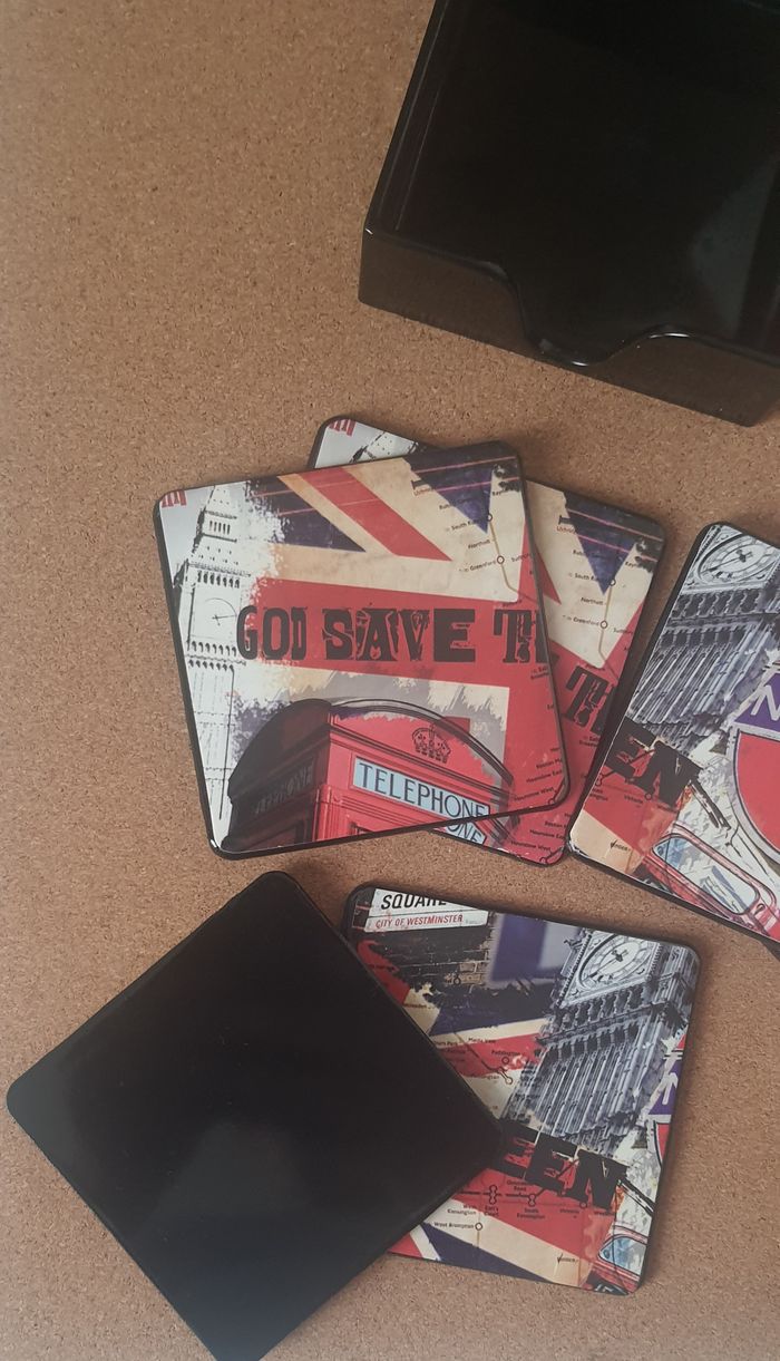 Sous verres "Anglais" dans sa boite - photo numéro 3