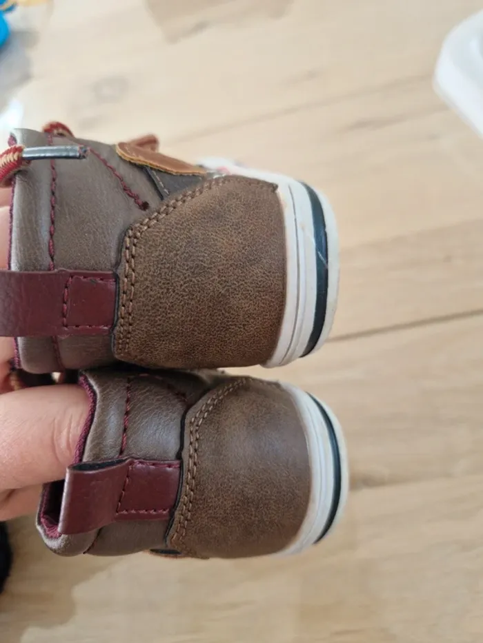 Chaussure taille 20 - photo numéro 3