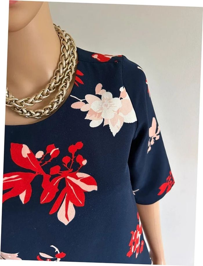 Robe bleue marine et imprimée à manches courtes WE taille XS bon état (petit défaut) - photo numéro 6