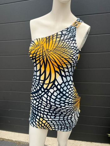 Mini robe asymétrique