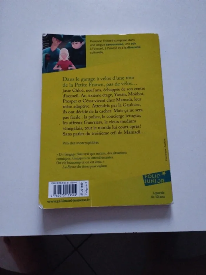 Une gauloise dans le garage à vélos - photo numéro 2