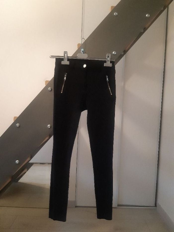 Pantalon près du corps