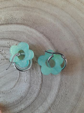 Boucles d'oreilles fleur verte