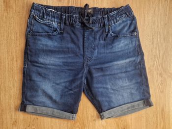 Short en jean jack & jones taille S NEUF