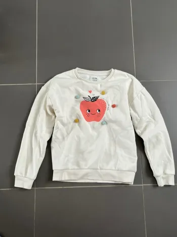 Sweat pomme kiabi 10 ans en très bon état