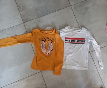 Lot 2 tee shirt 12 ans