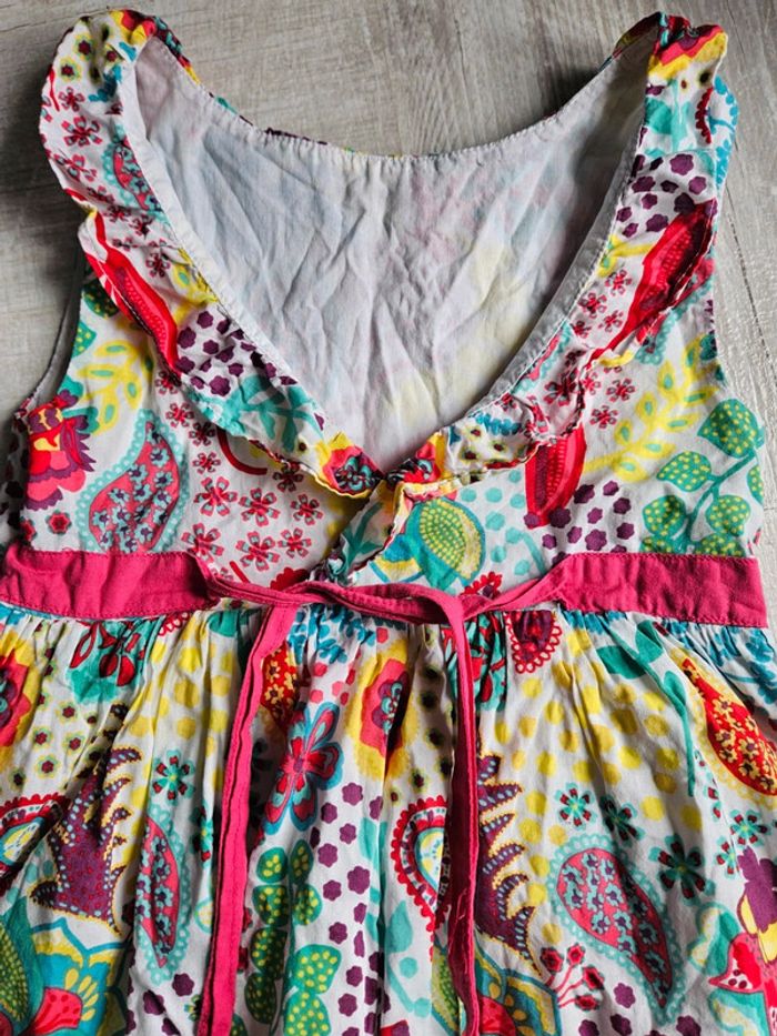 Superbe robe fleurie dpam 8 ans - photo numéro 5