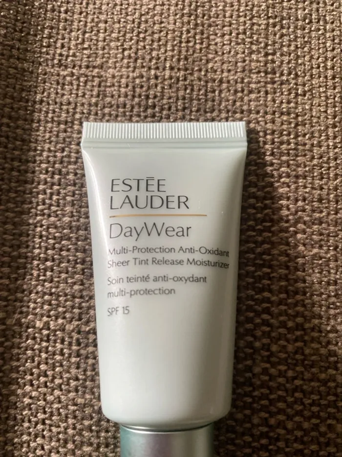 Soin teinté anti oxydant multi protection spf 15 - photo numéro 11