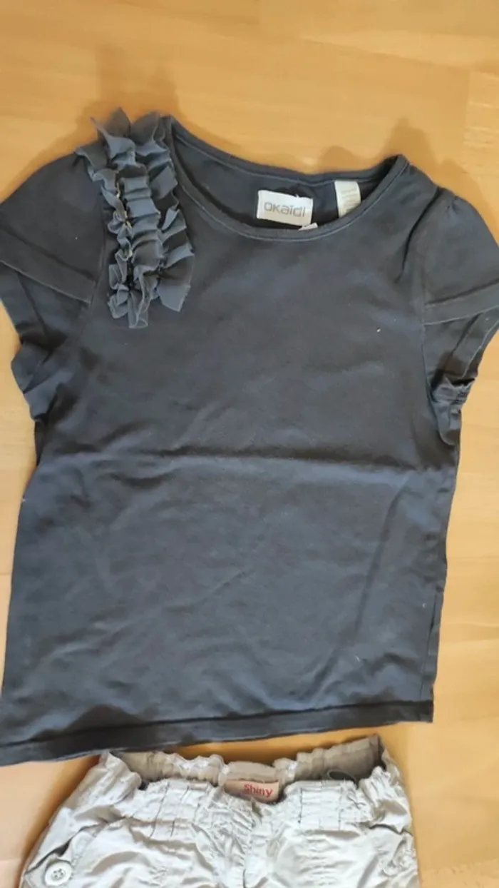 T-shirt et pantacourt taille 5 ans - photo numéro 2