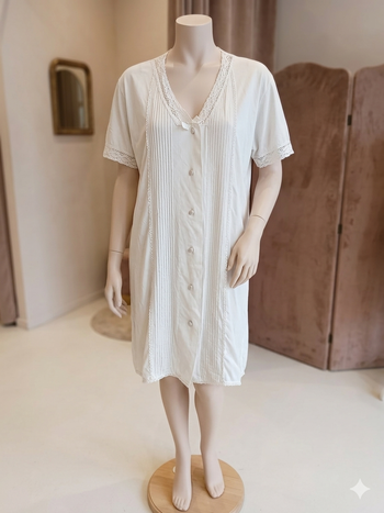 chemise de nuit blanche avec broderie Vintage Taille unique boutonnée devant