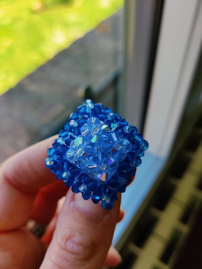 Bague perles cristal Swarovski modèle pyramide