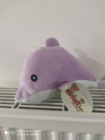 Dauphin en peluche