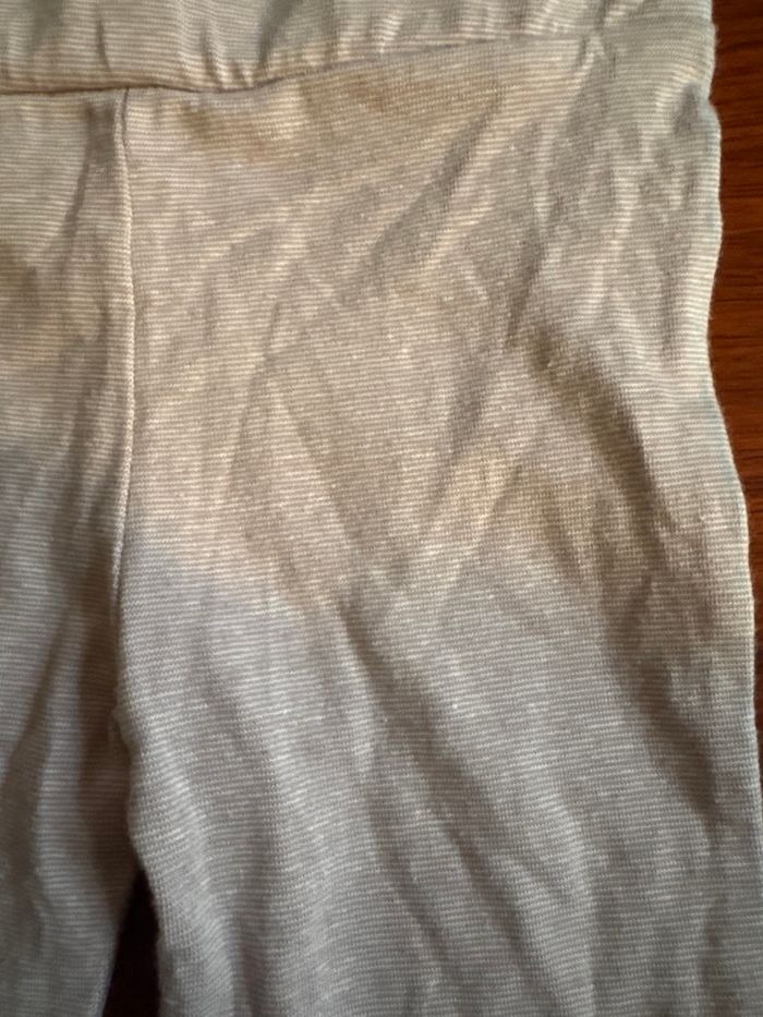 Lot de 2 pantalons avec pieds taille 6mois - photo numéro 2