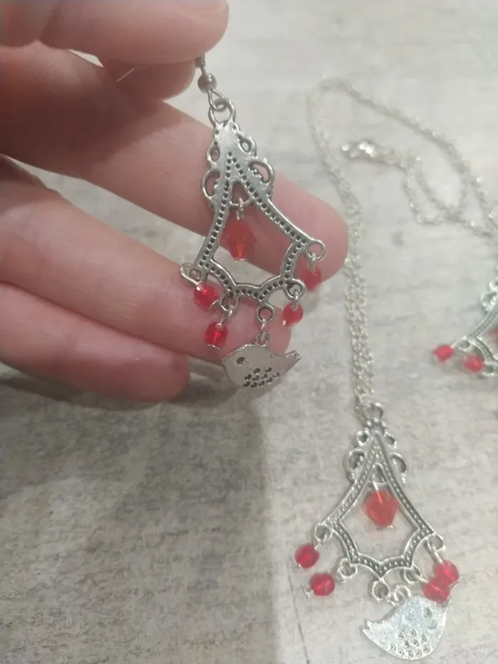 Ensemble collier et boucle d'oreille oiseau et perle rouge - photo numéro 6