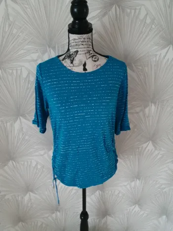 Joli haut fantaisie riu taille 38