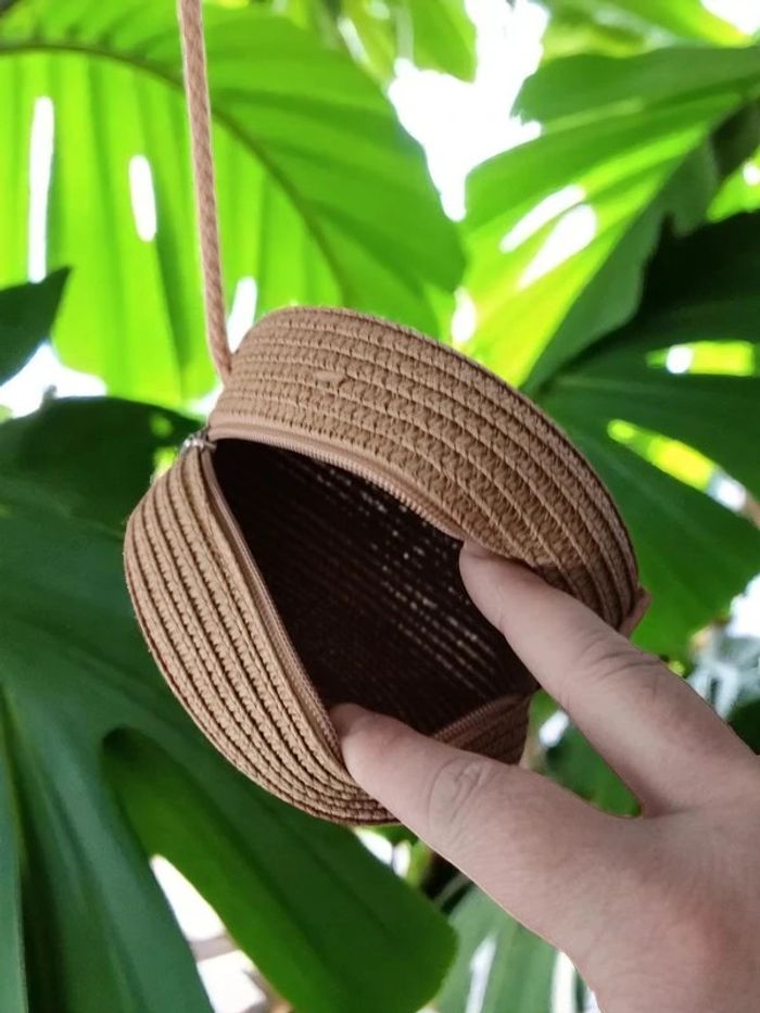 Petit sac rond à bandoulière - photo numéro 4