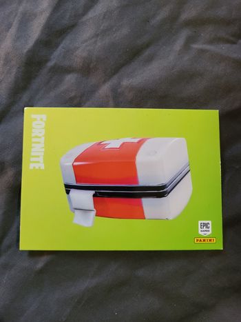 Carte Panini Fortnite  Med Kit #144