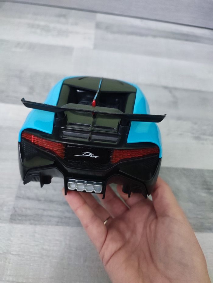 Voiture télécommandée avec volant - photo numéro 8