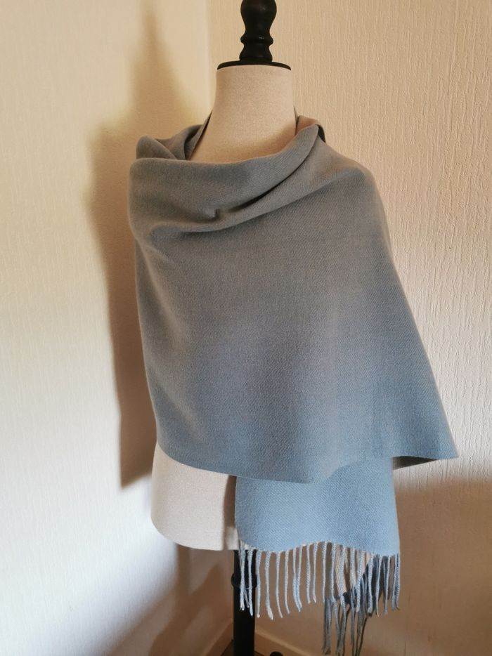 Grande écharpe beige et bleu clair Double M Milano - photo numéro 3