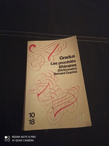 Dictionnaire des procédés littéraires