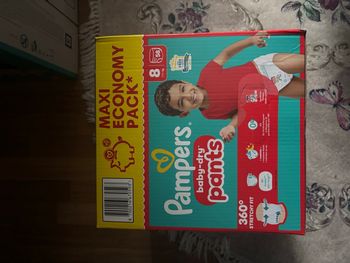 Couche Pampers taille 8 pants 