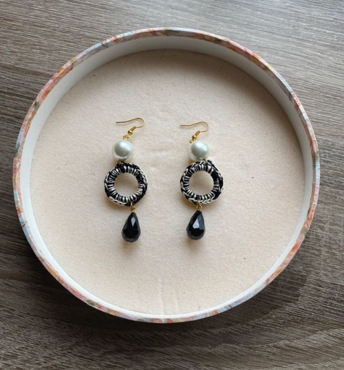Boucle d’oreille perle