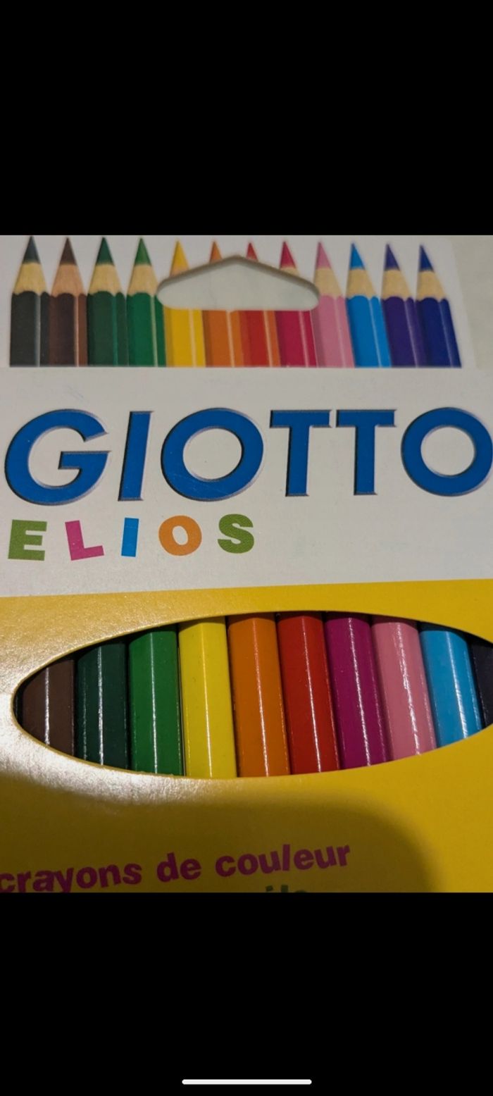 Boite de 12 crayons de couleur Giotto Elios. - photo numéro 3