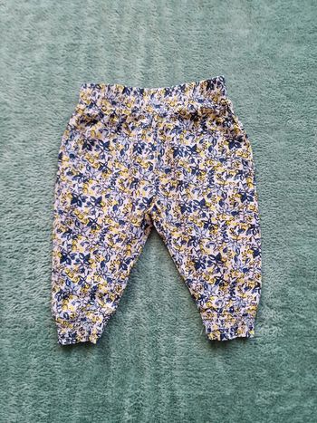 Très beau pantalon détente 6 mois