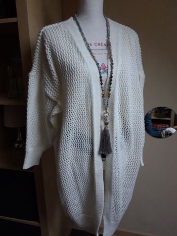 Gilet long écru maille ajourée neuf