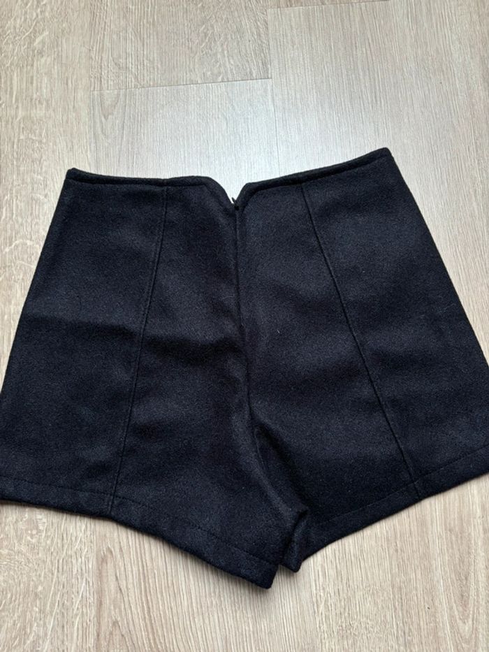 Short en laine noir taille haute - photo numéro 2