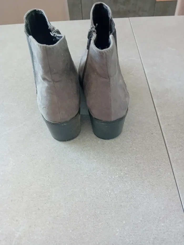 Chaussure grise pointure 39 - photo numéro 3