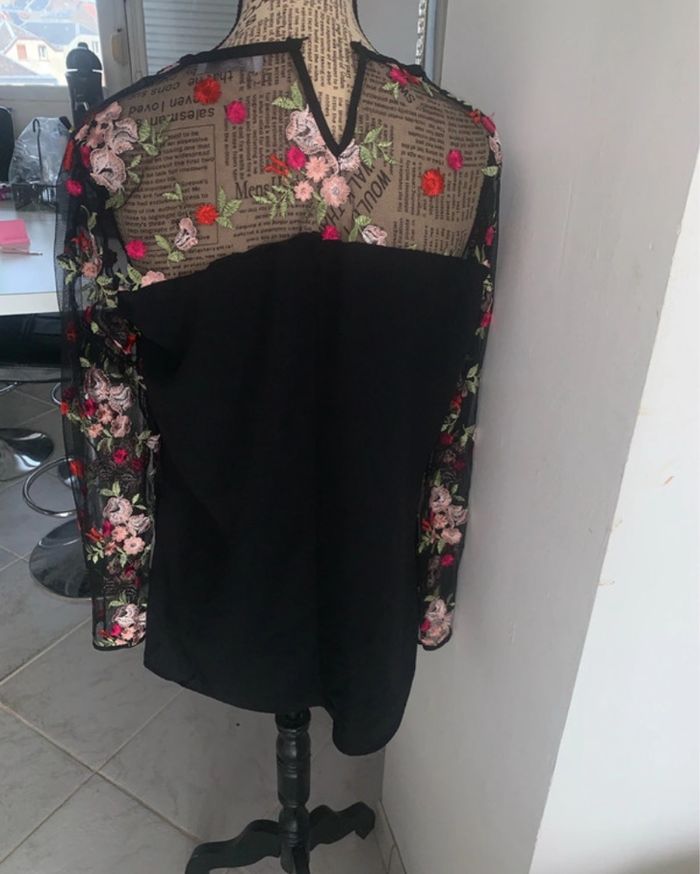 Blouse yanke taille 38 - photo numéro 2