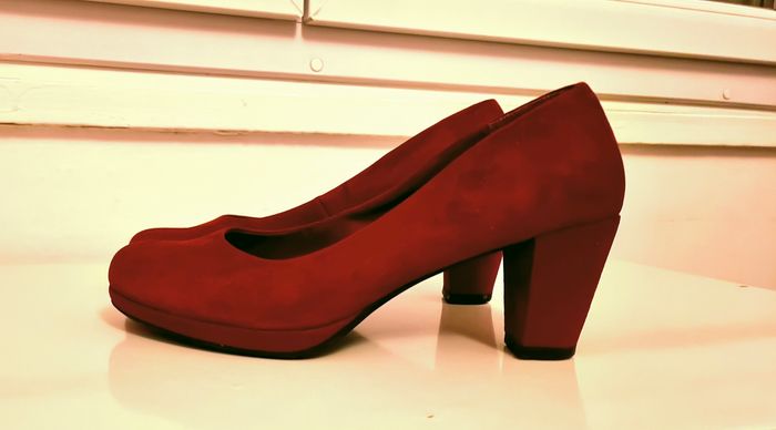 Escarpins rouges velours - photo numéro 2