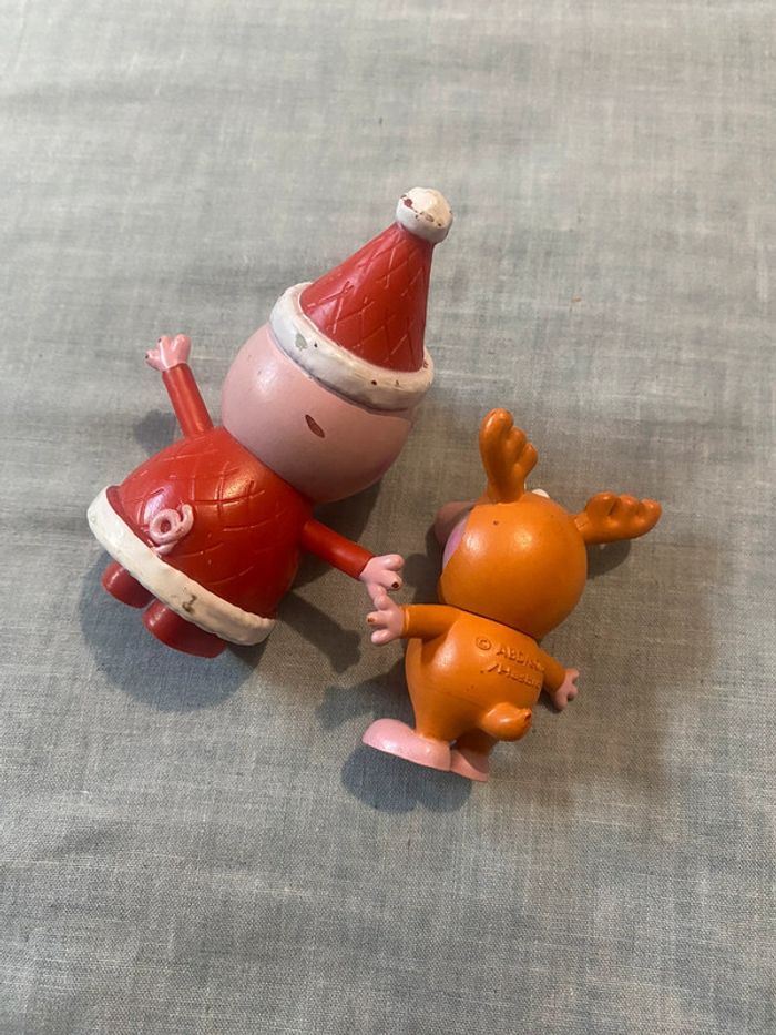 Lot de 2 figurines Peppa et George - photo numéro 6