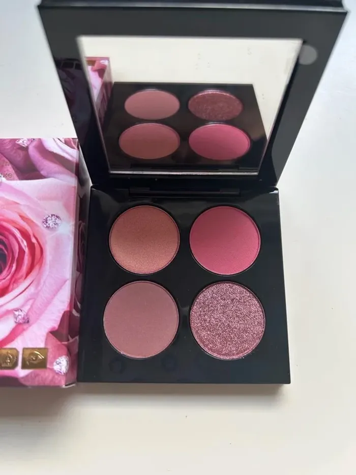 Palette Pat McGrath Labs Divine Rose neuve