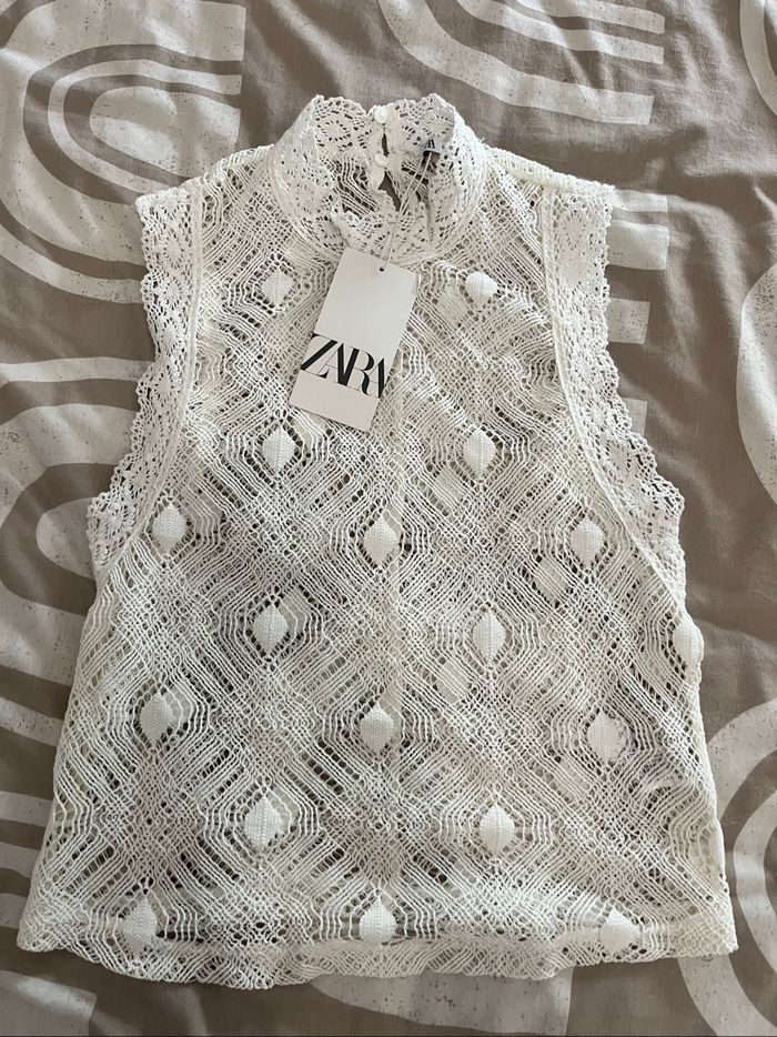 Top Zara femme dentelle taille S