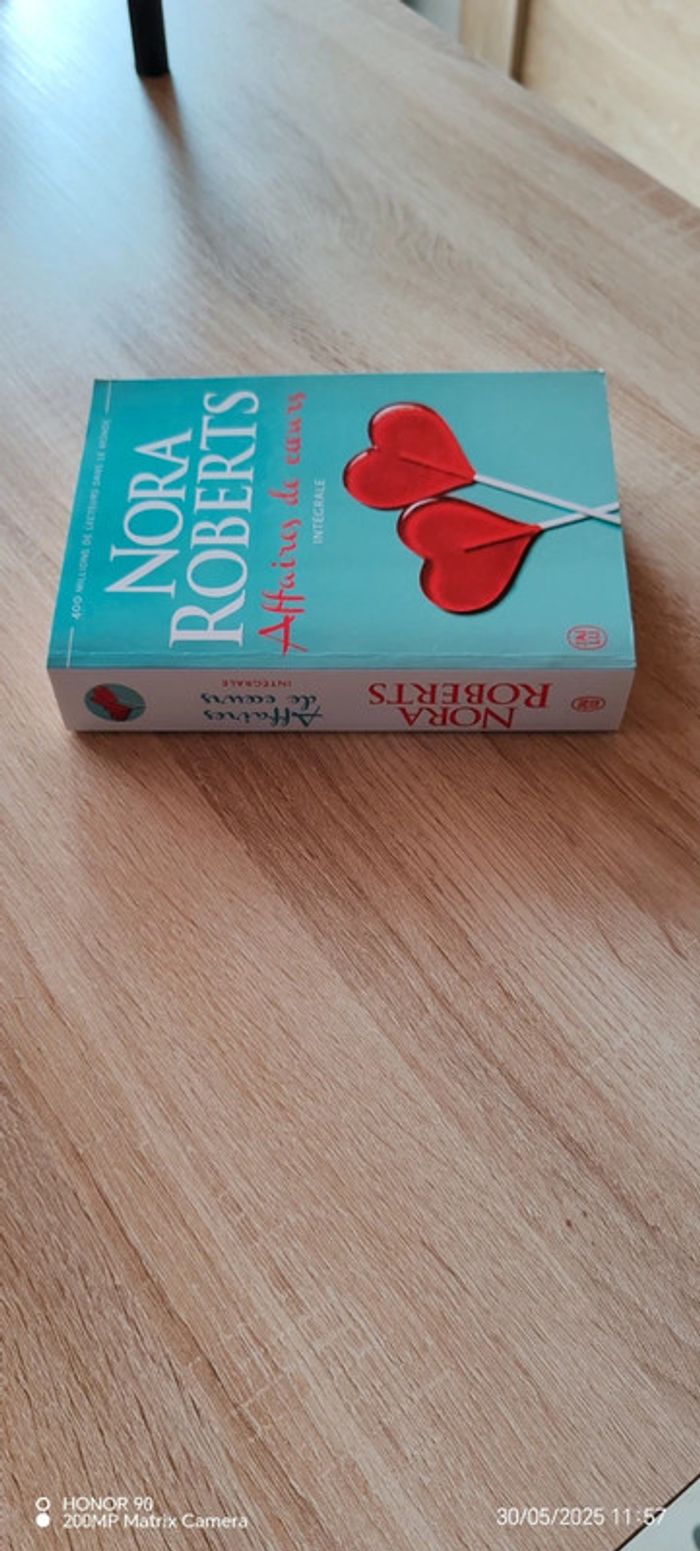 📚 Affaires de cœur – Nora Roberts - photo numéro 3