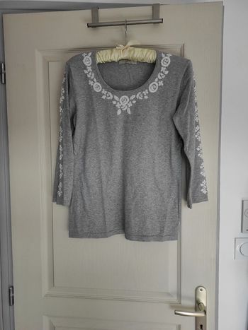 Pull gris