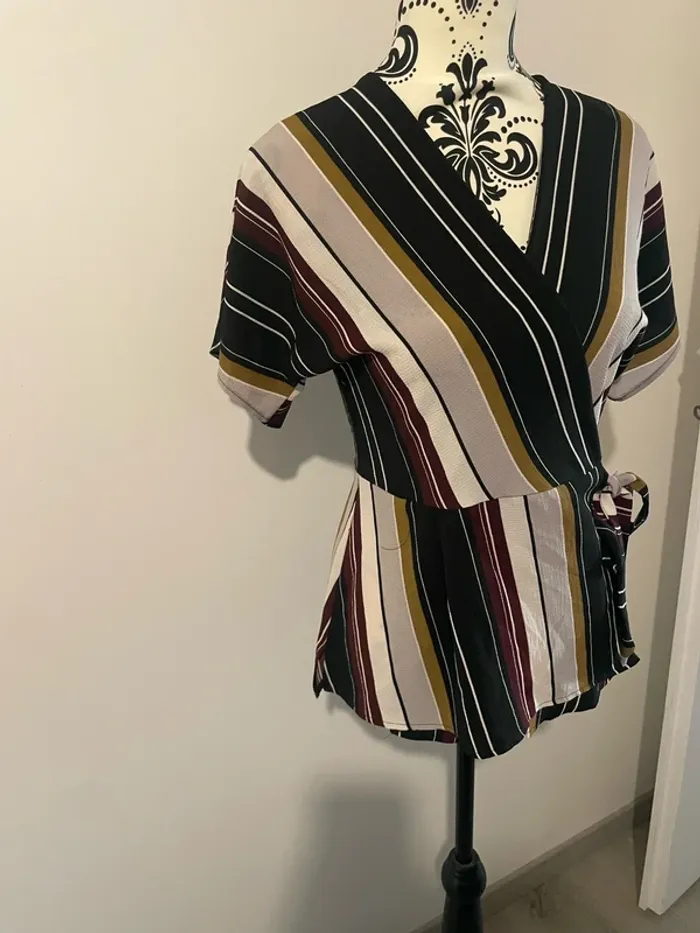 Blouse cache cœur noir rayure vert foncé moutarde blanc beige bordeaux New Look taille 36 - photo numéro 2