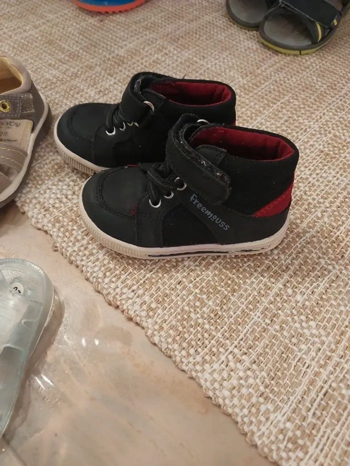 Lot chaussures garçon - photo numéro 2