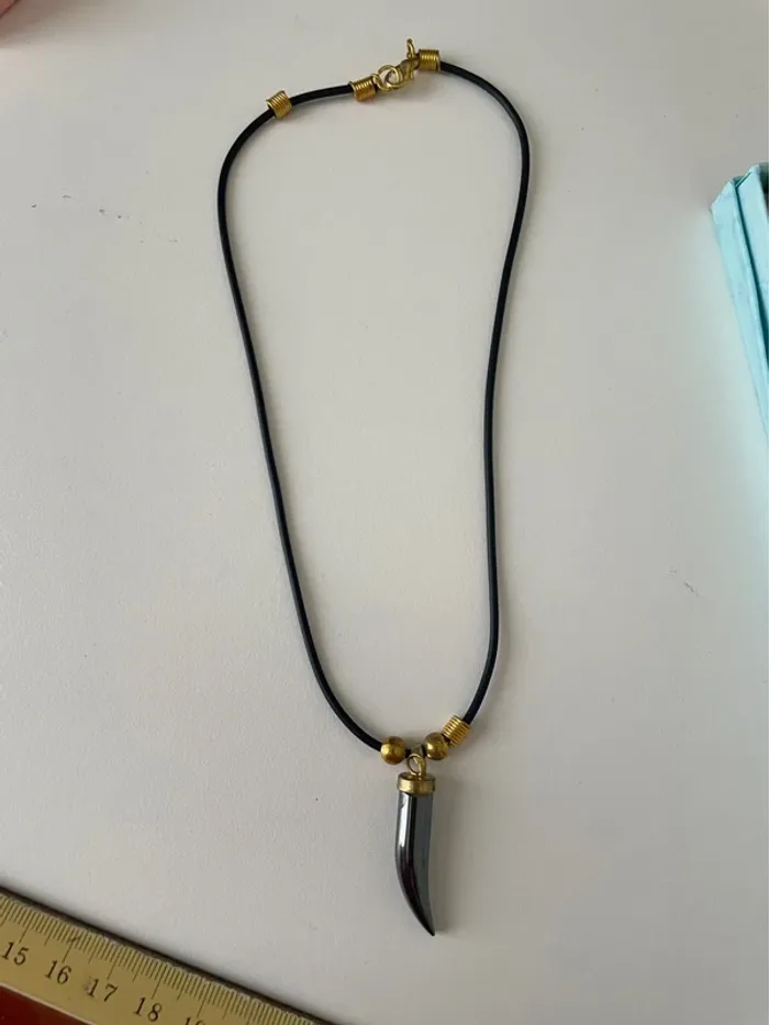 Pendentif Corne d’abondance en hématite