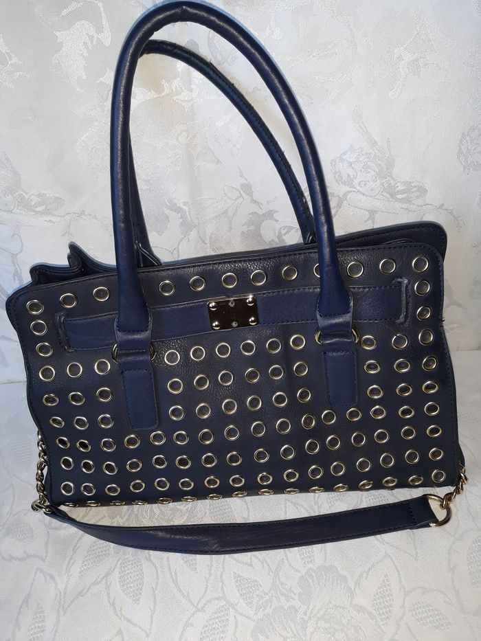 Faby27800 Sac à mains "Justfab" couleur : bleu marine Bandoulière avec chaine dorée