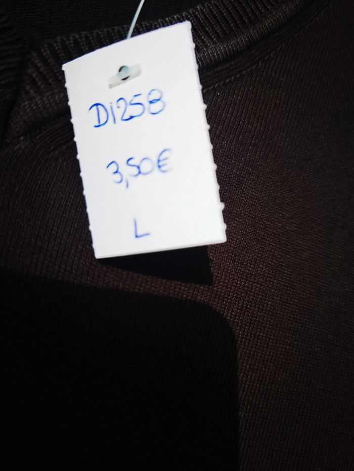 D1258 - pull homme en taille L - photo numéro 3