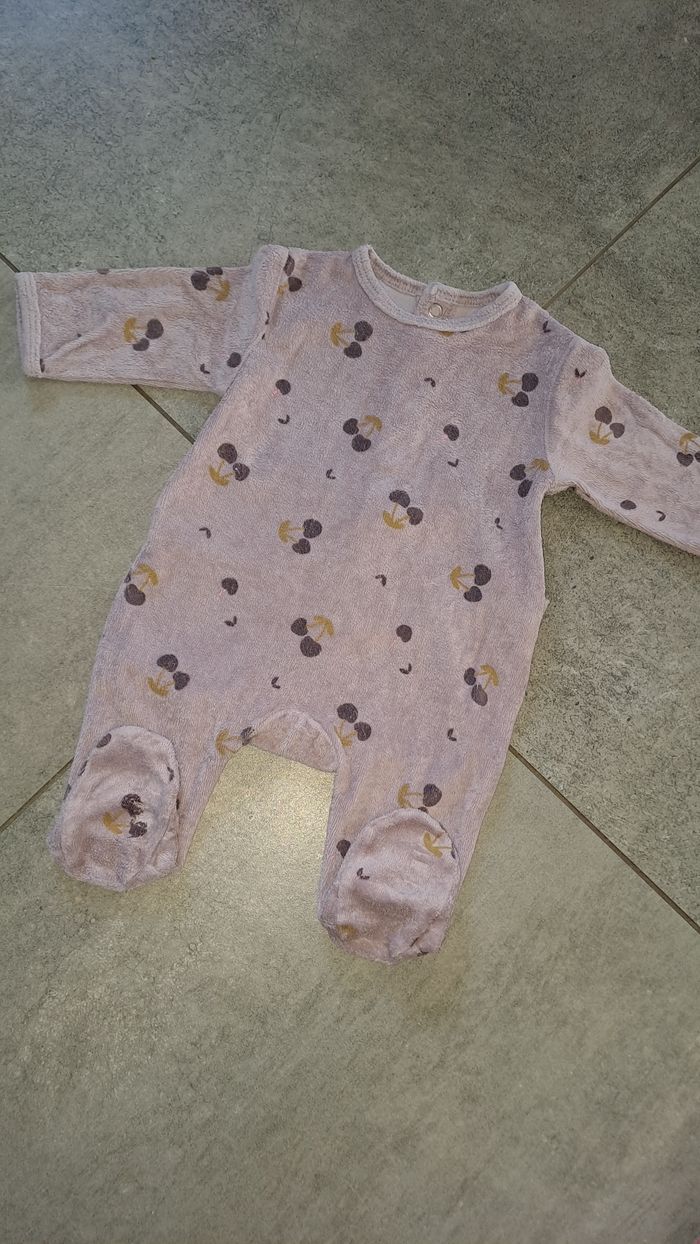 Lot pyjamas 1mois