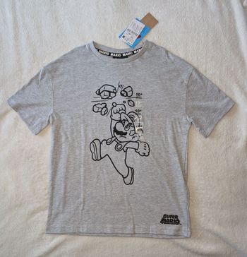 T-shirt Super Mario gris Kiabi - Neuf avec étiquette - 10 ans (140 cm)