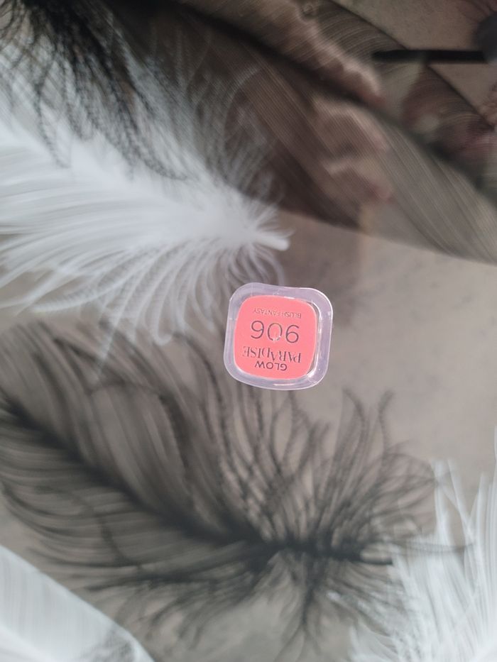 Lot Rouge a lèvres L'oreal neuf - photo numéro 6