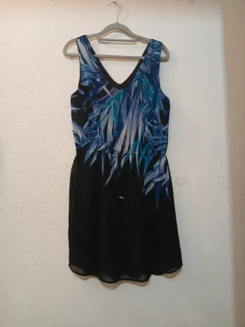 Robe noir fleuris doublée " Black tape " taille s