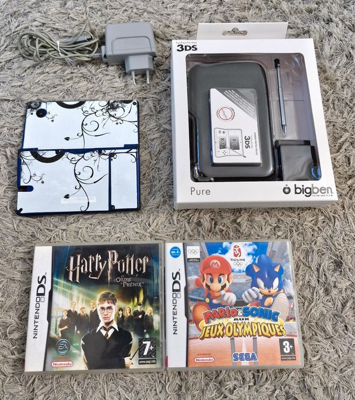 Lot Console Nintendo DS i + 2 Jeux - photo numéro 3